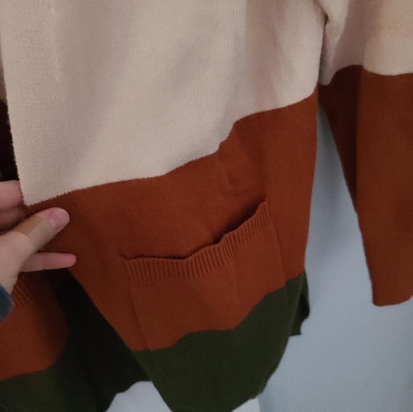 Color block cardigan - Picture 3 of 4